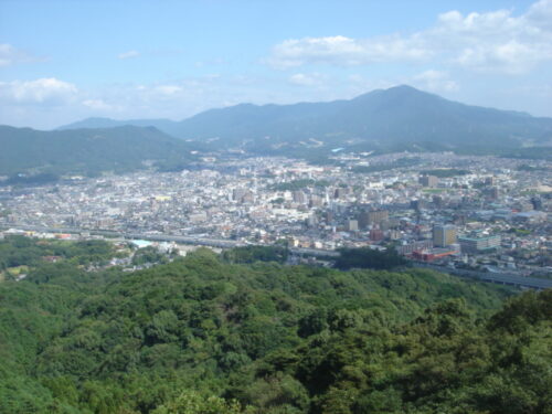 天拝山から、宝満山を望む