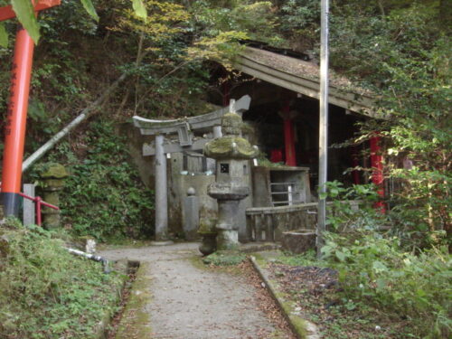 大根地神社