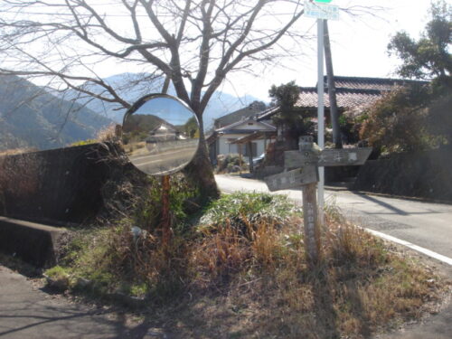 Dsc03218 尾沢の道しるべ