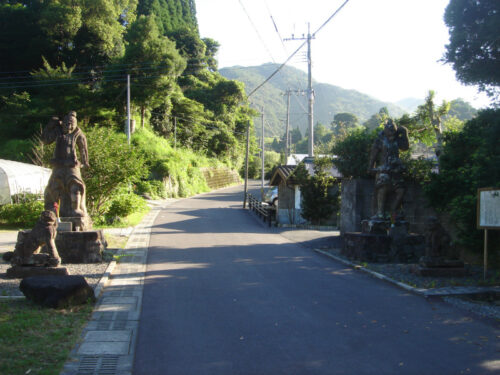 Dsc04086 冠岳神社へ