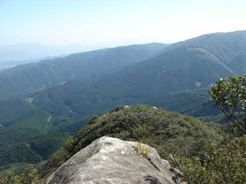 鬼ヶ鼻岩