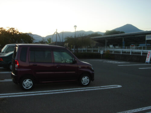 Dsc04271 湯前駅駐車場