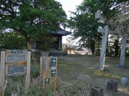 興玉神社