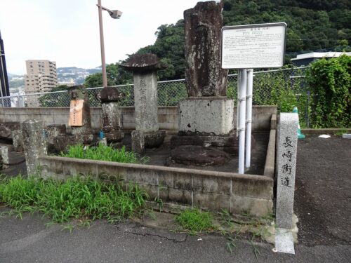 Dsc08148 渡り鳥塚