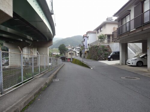 日見バイパス道路下