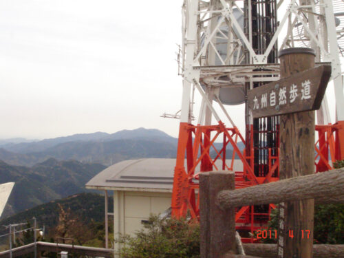 Dsc07686 遠くに尺岳を見る