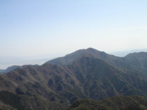 Dsc09698 遠くの五家原岳