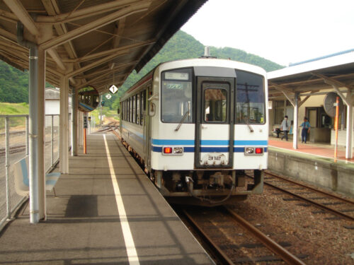 Dsc00180 JR石見川本駅