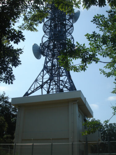 枕木山の電波塔