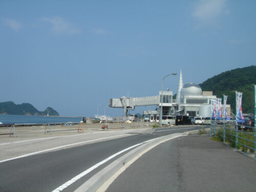 七類港