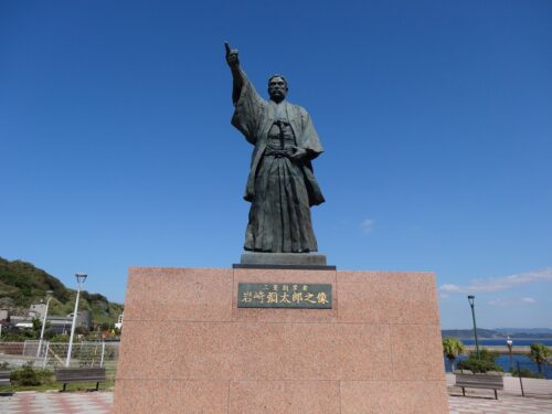 Dsc00486 岩崎弥太郎の像