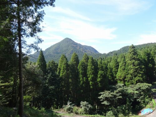 荒谷峠から見る浮嶽