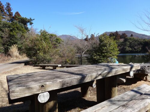 絹笠山
