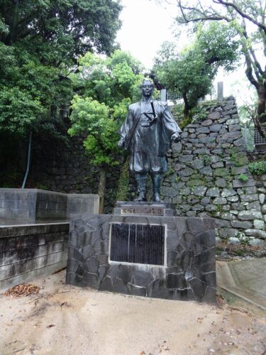 Dsc07979 長崎甚左衛門の像