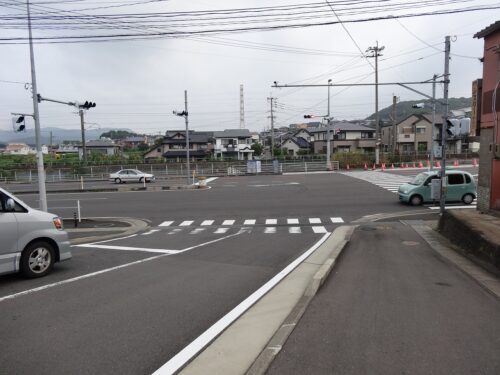 国道34号を横断