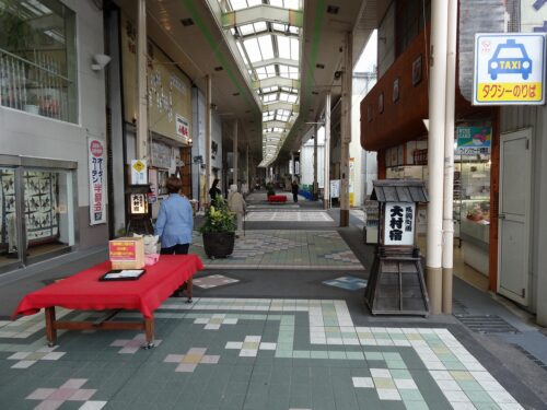 アーケード内