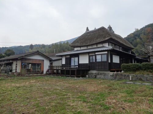 わら葺民家