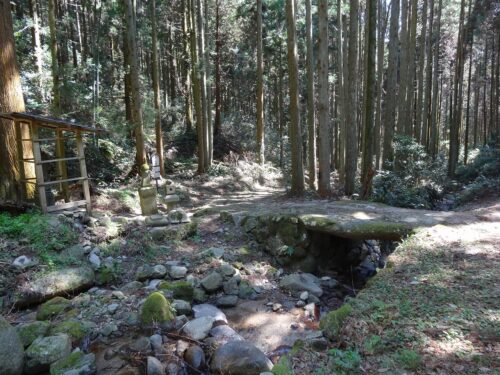 首なし地蔵