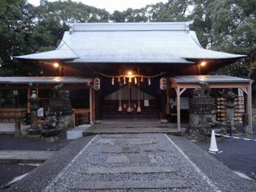 諫早神社