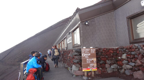 Dsc06114 山小屋御来光館