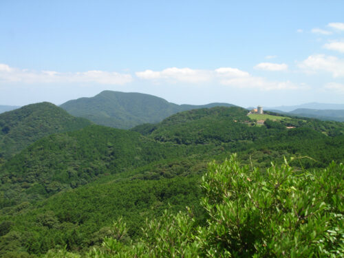 Dsc01032 あぐりの丘と岩屋山
