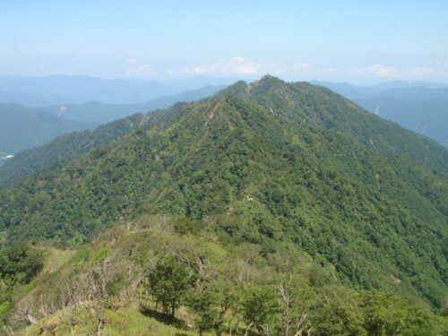 Dsc01686 二ッ岩1672m方面への縦走路