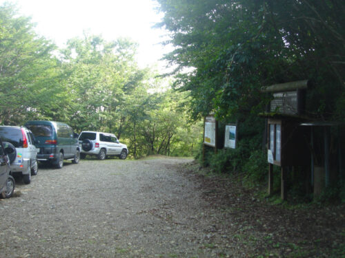 Dsc01724 白髪岳登山口へ戻る
