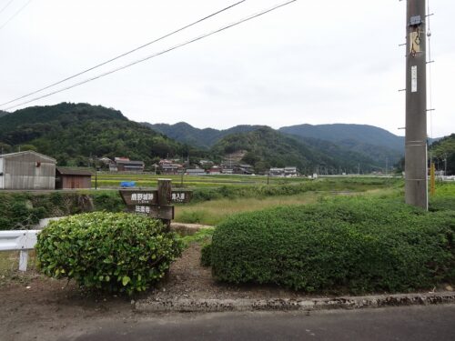 Dsc00413 末用川を渡り、法楽寺へ