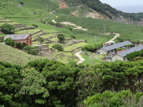 野首教会と自然学塾村