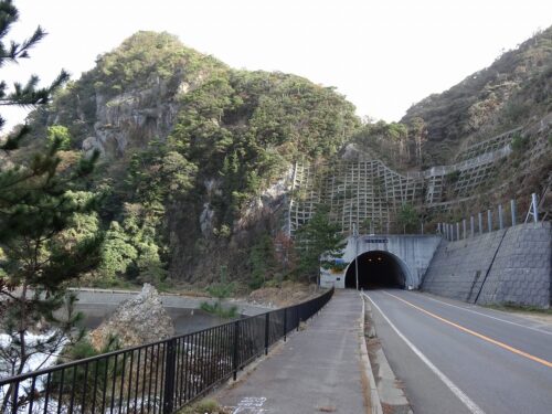 Dsc05435 穴見トンネル