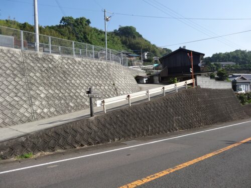 県道横切り