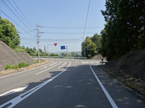 県道１２号に合流