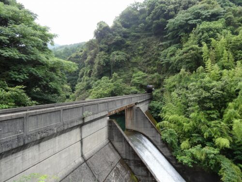 Dsc07705 つがねの滝へ