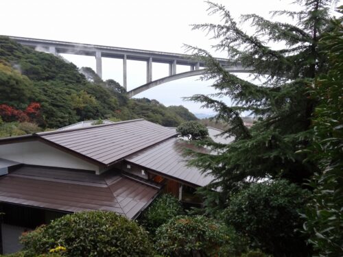 明礬（みようばん）温泉