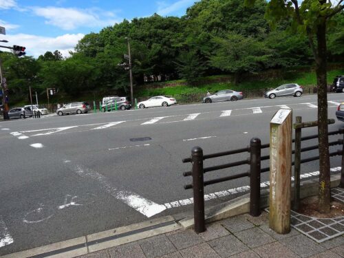 蹴上の交差点
