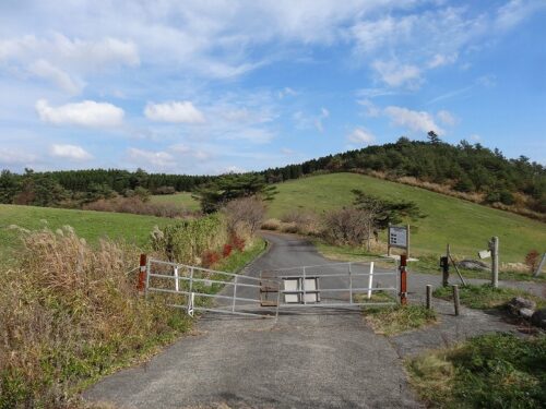 Dsc01970 吉武台牧場登山口