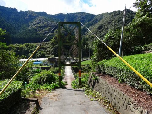 Dsc04514 黒俣川に架かる吊橋