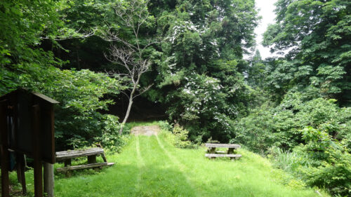 Dsc07325 林道に出る