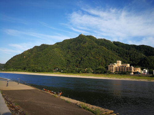 金華山と岐阜城