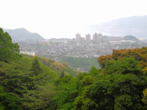 橘湾と牧島