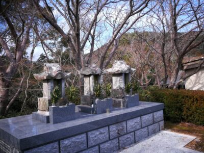 上床神社の守護神と津屋岳