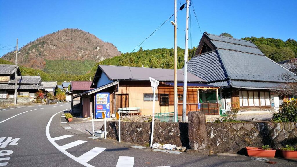 横輪バス停