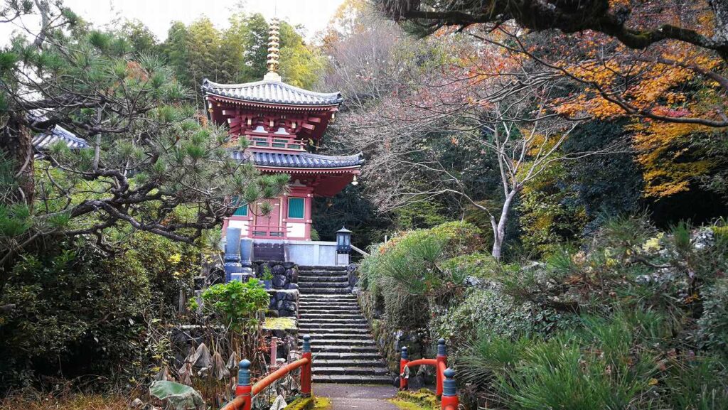 二重塔釈迦堂