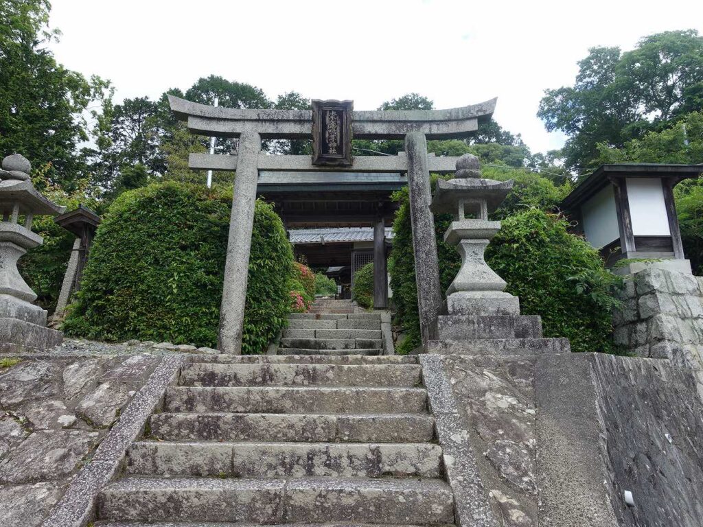 素盞嗚尊神社(泉原)