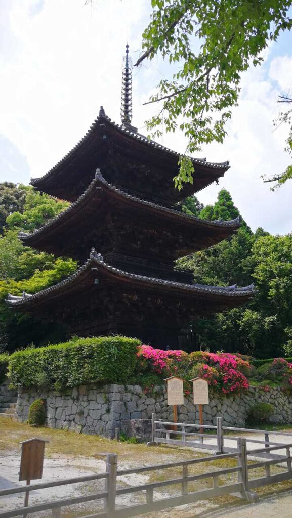三井寺三重塔
