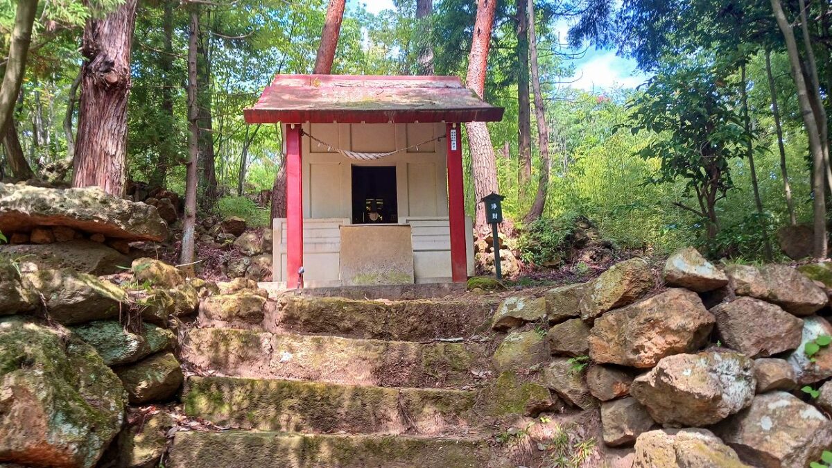 月山神社