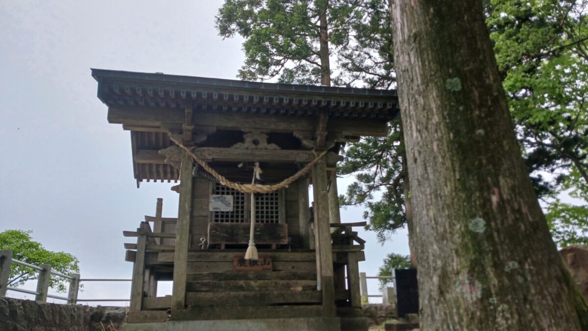 鹿狼神社