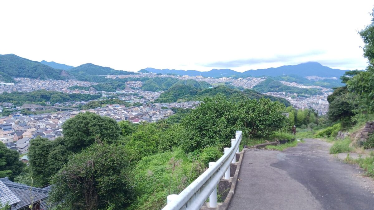 農道からみる長与の町