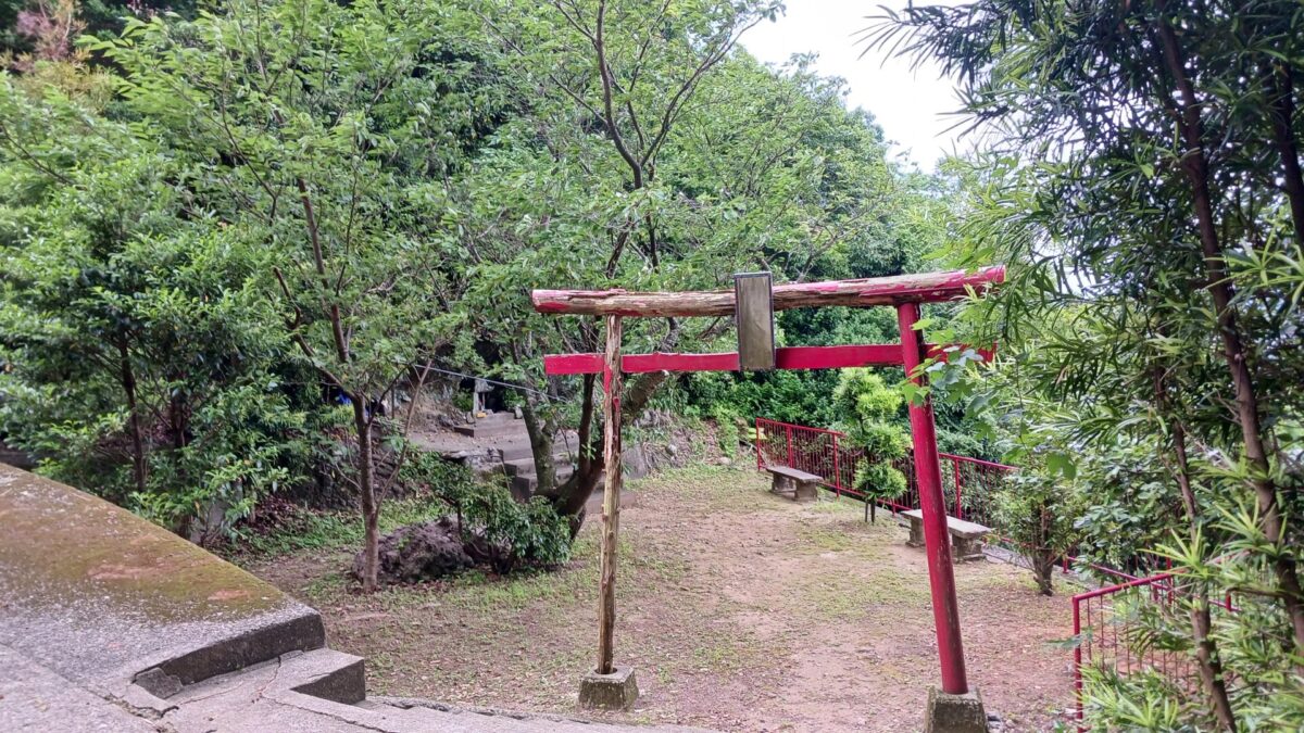 稗ノ岳神社