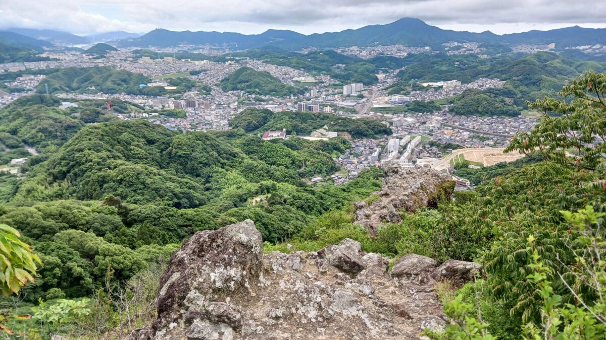 タンタン岩